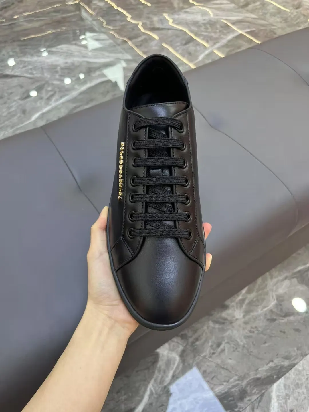 Men's Men's Shoes 💰400 [New Style] 🐝🐝DG men's calfskin sneakers Portofino Yacht shoes, simple and versatile design, unique saddle leather soles. The Dolce &G logo rear wing is the icing on the cake. Imported cowhide + rubber outsole Size: 39-44 (customized at 38.45)